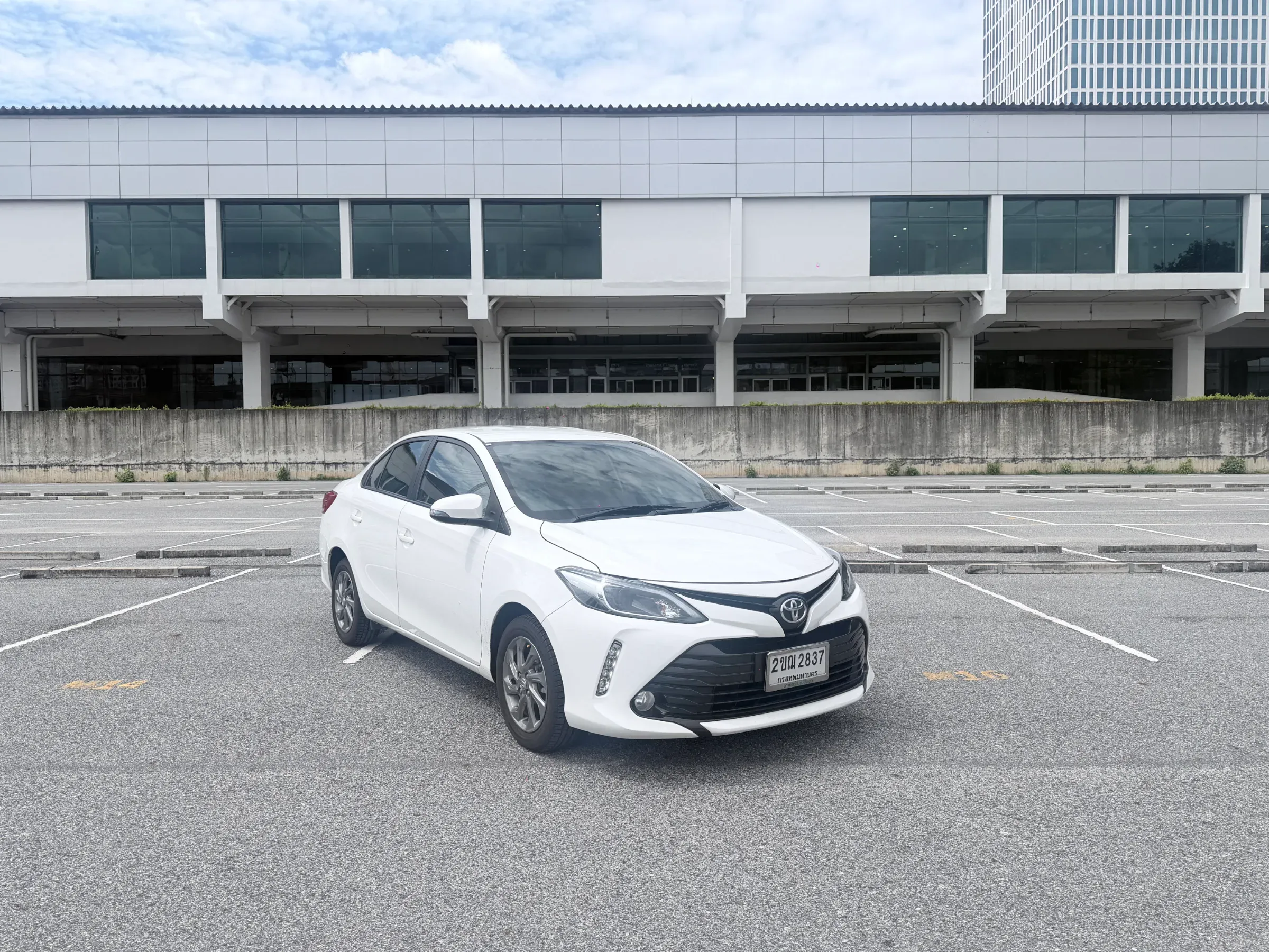Toyota VIOS 1.5 Entry AT + GPS ปี 2021 — รูปที่ 2