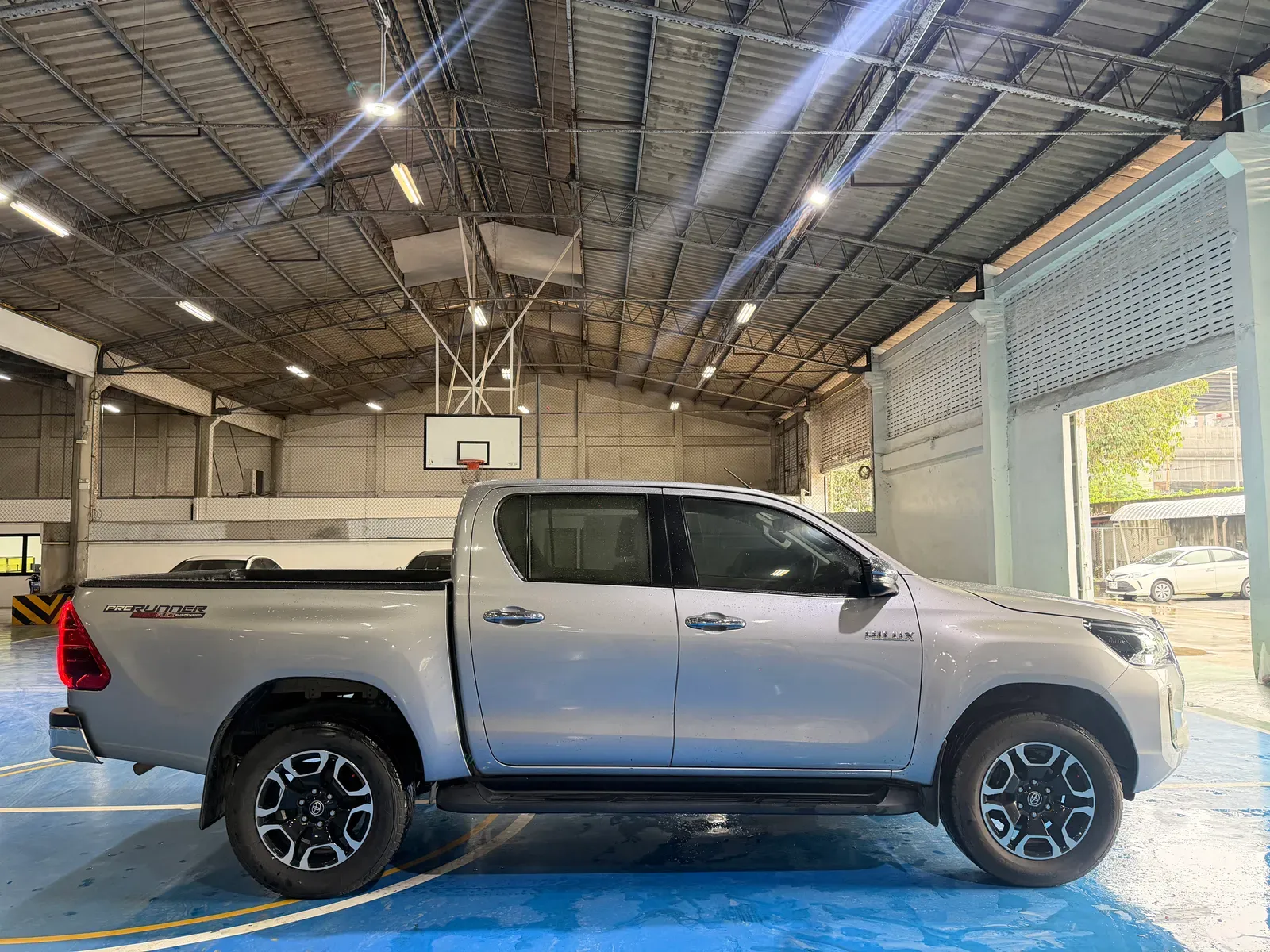 Toyota HILUX REVO D-CAB Prerunner 2.4 MID AT 2WD ปี 2021 — รูปที่ 4