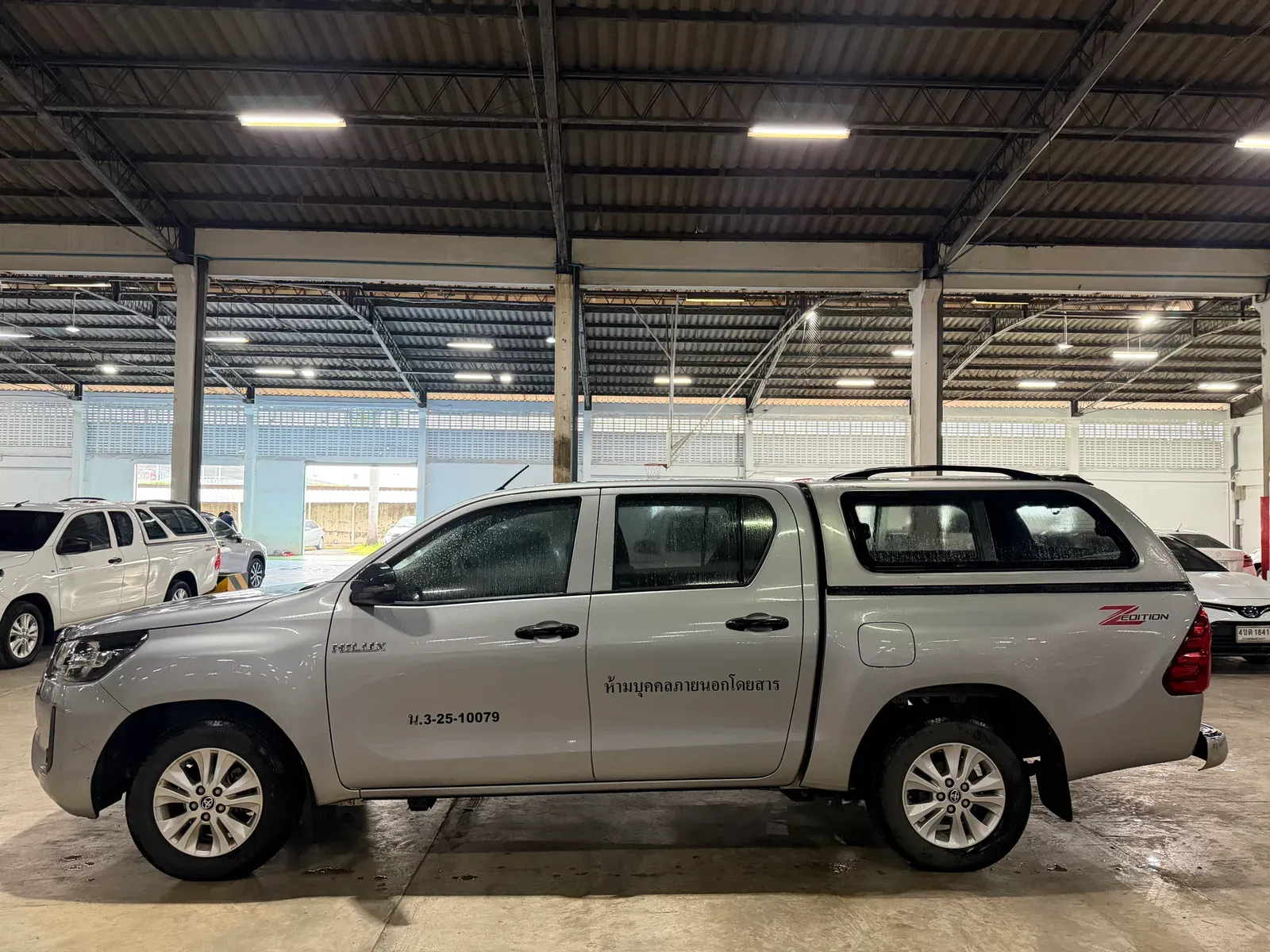 Toyota HILUX REVO D-CAB Z Edition 2.4 Entry AT 2WD ปี 2021 — รูปที่ 2