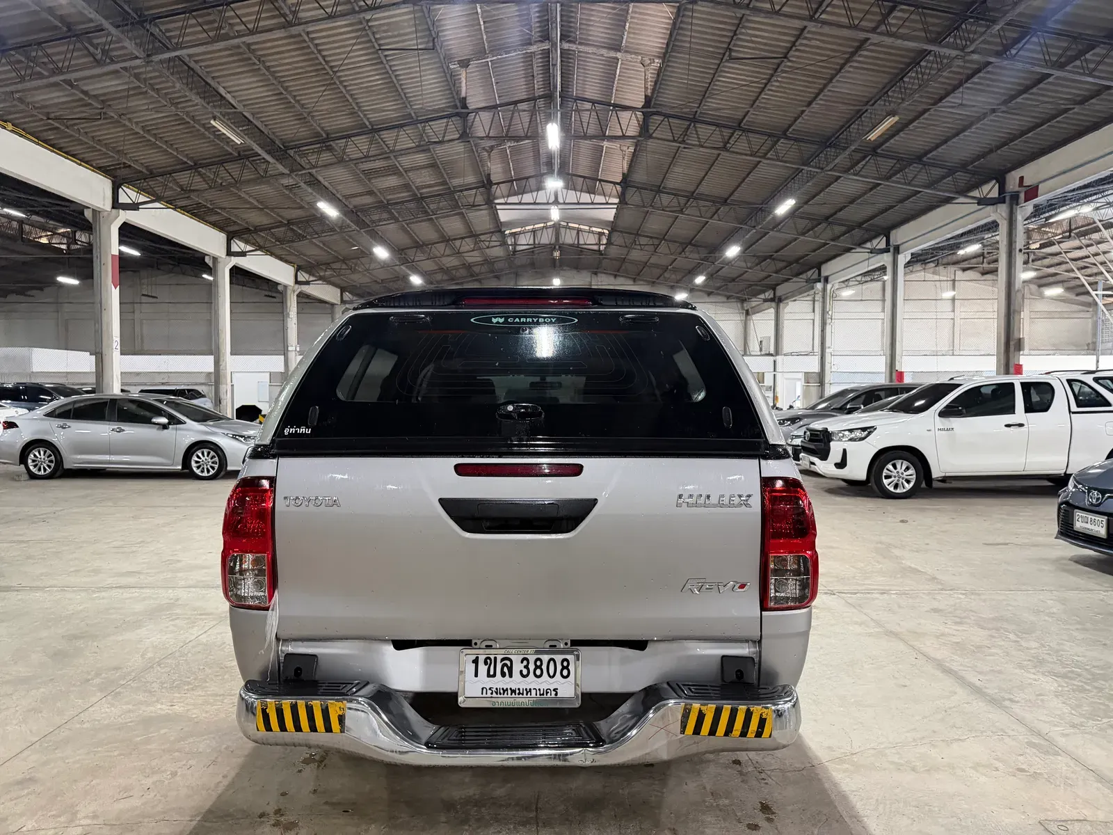 Toyota HILUX REVO D-CAB Z Edition 2.4 Entry AT 2WD ปี 2021 — รูปที่ 3